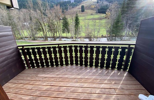 La Chapelle-d'Abondance Apartment | Cozy Studio Near Ski Lifts with Mountain Views & Parking!