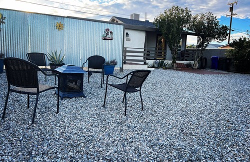 Twentynine Palms House | Cozy Starry Night Casita at Joshua Tree National Park Entrance.