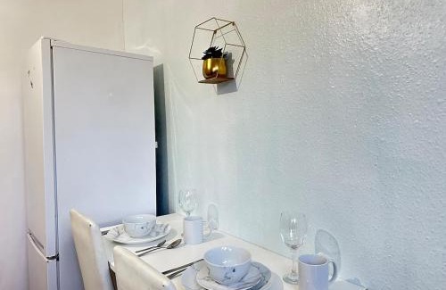 Cradley Apartment | Cozy Stay for 3 in the West Midlands - BPG Holiday Home 4