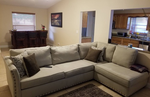 Davie House | Cozy stay near the New HardRock hotel