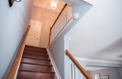 Springfield Villa | Cozy Stay Springfield Townhome
