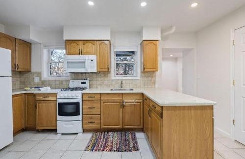 Stony Point Apartment | Cozy Stay WiFi, fire pit
