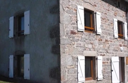 La Chambonie Cottage | Cozy Stone Cottage: Fireplace, Garden, Pet-Friendly, Ski Trails Nearby