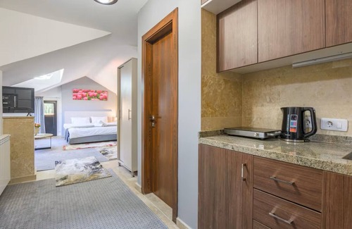 Kfardebian Apartment | Cozy studio in Roya Heights-kfardebien
