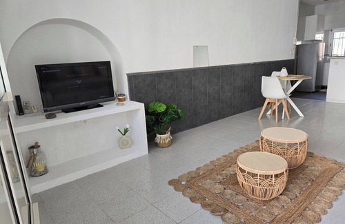 Cadereau Apartment | Cozy studio 15 minutes walk from the city center
