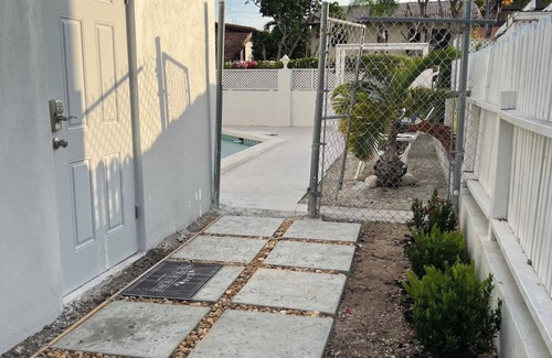 Westward Villas Subdivision Apartment | Cozy studio #5 with pool near beach VRBO