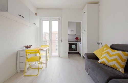 Barona Apartment | Cozy studio apartment 1.5km from IULM University!