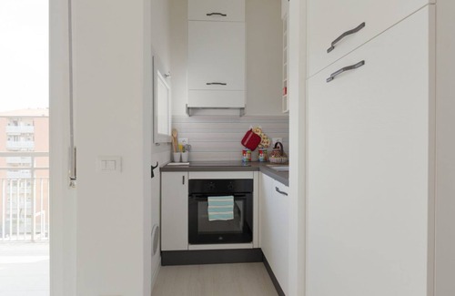 Barona Apartment | Cozy studio apartment 1.5km from IULM University!