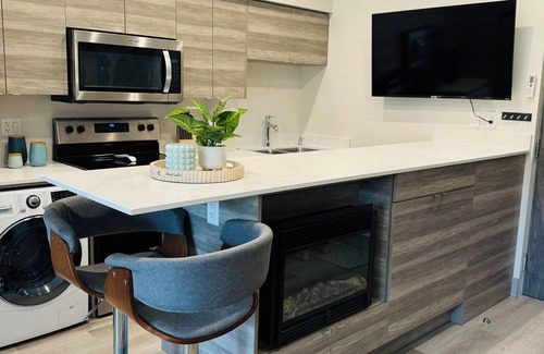 Vernon Condo | Cozy studio apartment seconds to Okanagan Lake!