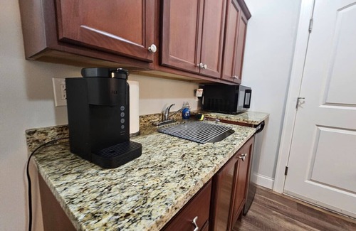 Champaign Apartment | Cozy Studio at the Historic Inman - 205