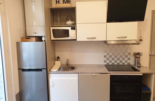 Sevran Apartment | Cozy Studio By The Canal, Close T4