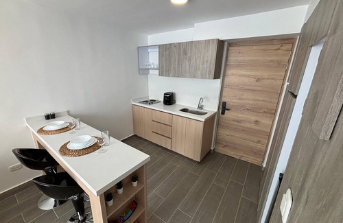 Cali Apartment | Cozy studio Cali with WiFi, AC, Pool