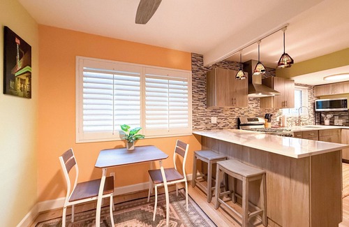 Studio City Condo | Cozy Studio City Apt with Large Patio & Gated Parking