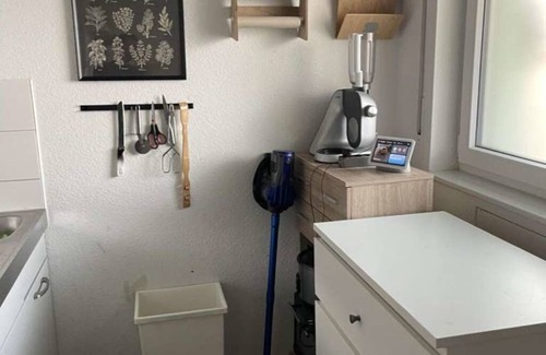 Hoehenberg Apartment | Cozy studio close to Deutz train Station