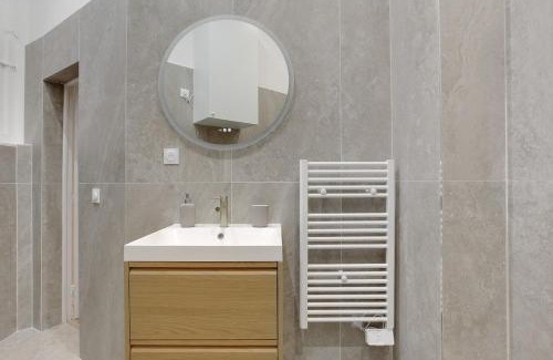 Odeon Apartment | Cozy Studio Coeur du 6ème - Close to Luxembourg