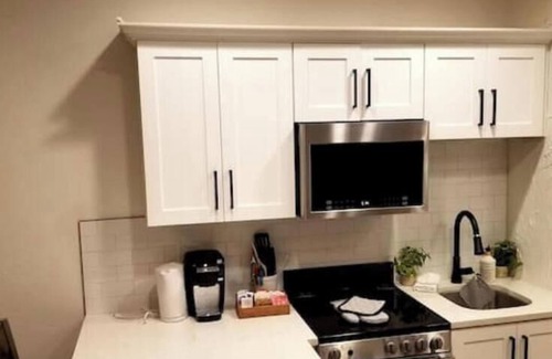 St. George House | Cozy Studio Condo with Jetted Tub and 2 Pools