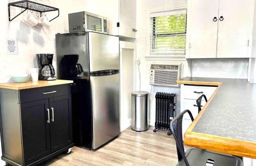 Twin Falls House | Cozy Studio Cottage - Downtown Twin Falls