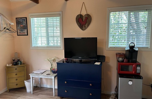Petaluma Apartment | Cozy Studio Cottage in Old Downtown Petaluma