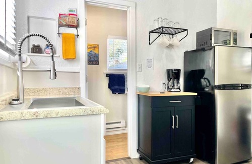 Twin Falls House | Cozy Studio Cottage - Downtown Twin Falls