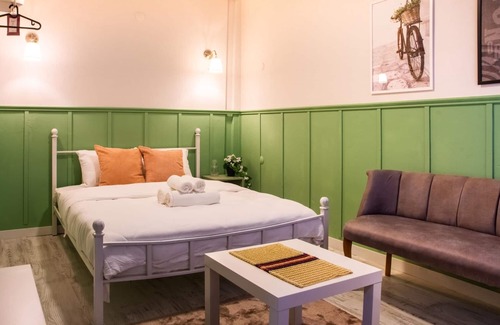 Old Town Apartment | Cozy Studio Flat 5 min to Kordon Alsancak in Izmir