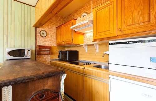 Loudervielle Apartment | Cozy studio for 4 in Peyragudes near shops