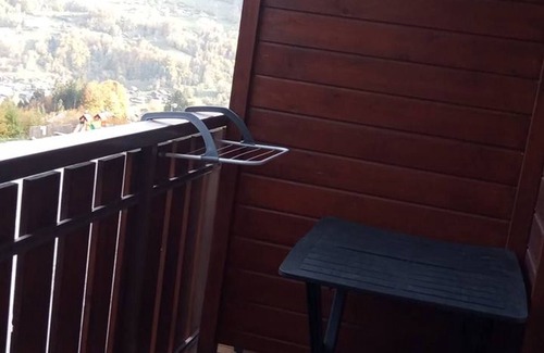 Station de Drouzin le Mont Apartment | Cozy Studio on the Slopes with Balcony, Close to Shops and Parking