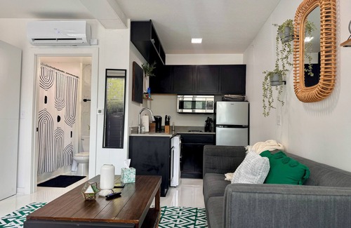 Midtown - Westport Apartment | Cozy studio in charming Kansas City with AC, WiFi