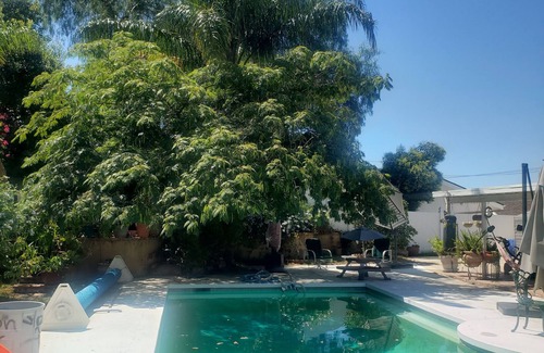 Chatsworth Apartment | Cozy studio in fabulous Los Angeles with AC, WiFi