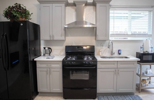 Tulare Apartment | Cozy studio in fantastic Tulare with WiFi access