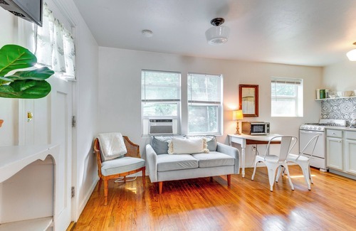 Central Oklahoma City Apartment | Cozy Studio in Heart of OKC Plaza District!