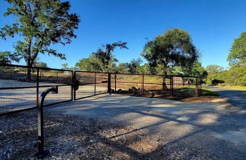 Atascadero Apartment | Cozy studio in lovely Atascadero with AC, WiFi