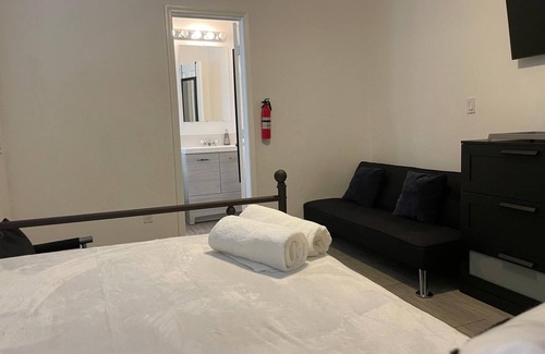 Wynwood Art District Apartment | Cozy Studio in Wynwood with private entrance & private bathroom