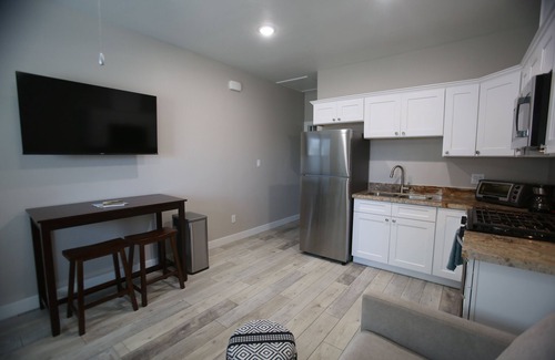 Yuma Townsite Apartment | Cozy studio in Yuma's Century Heights historic district!