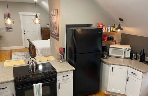 Tolland Apartment | Cozy Studio Loft