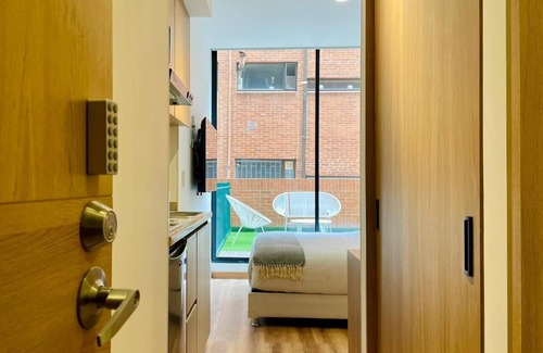 Chico Apartment | Cozy studio near 93 park with terrace, WiFi, fitness room and coworking