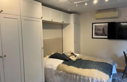 Tranholmen Apartment | Cozy studio near waterfront in Djursholm Stockholm