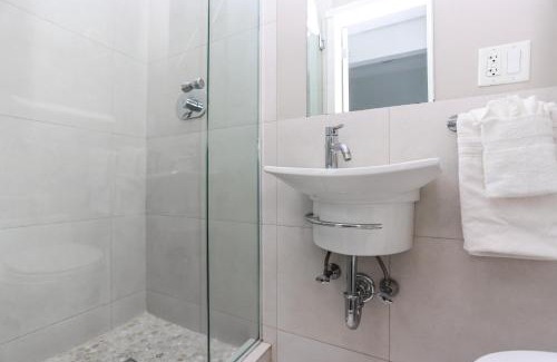 Back Bay Apartment | Cozy Studio on Newbury Street, #1