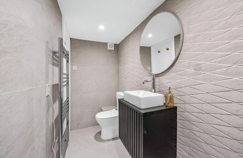 Clapton Apartment | Cozy Studio Perfect Blend of Style & Convenience