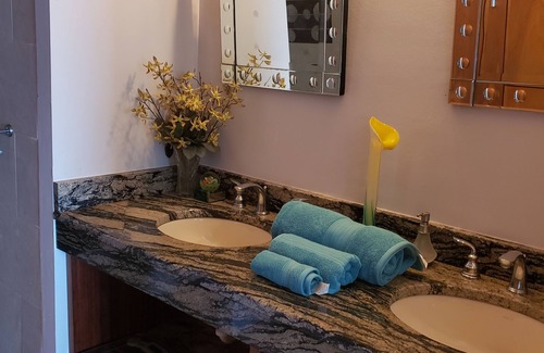 Cabezas Apartment | Cozy Studio right in front of water minutes away from the beach.