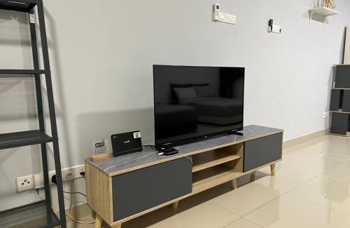 Seri Kembangan Apartment | Cozy Studio Sk 1 Residence for 4 pax UPM Mines Serdang