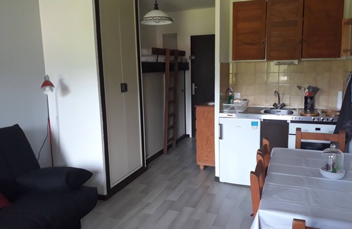 Saint-Jeoire Apartment | Cozy studio sleeping 3 in Onnion