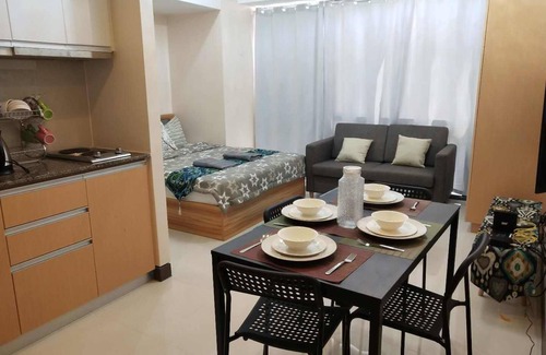 Pinagsama Condo | Cozy studio unit @ Viceroy Condo, Mckinley Taguig