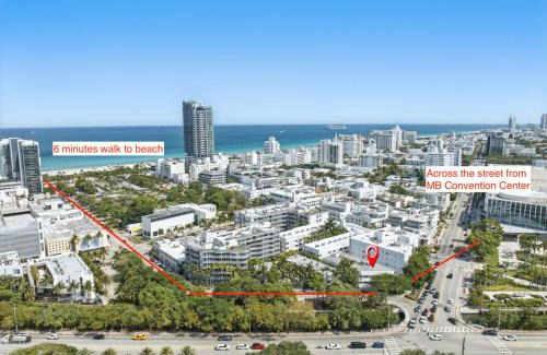 City Center House | Cozy Studio Walk to Beach Convention Center
