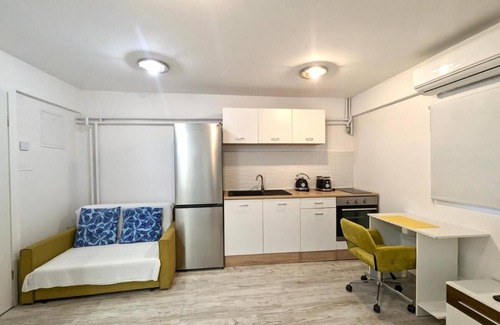 Sesvete Apartment | Cozy Studio with AC in Central Sesvete
