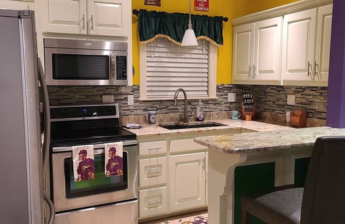 Hammond Apartment | Cozy studio with AC/WiFi in enchanting Hammond 1 hr from NOLA and Baton Rouge
