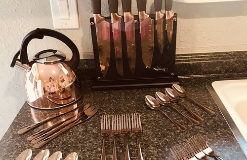 East San Gabriel Apartment | Cozy Studio with beautiful open private yard 5 minutes from Pasadena