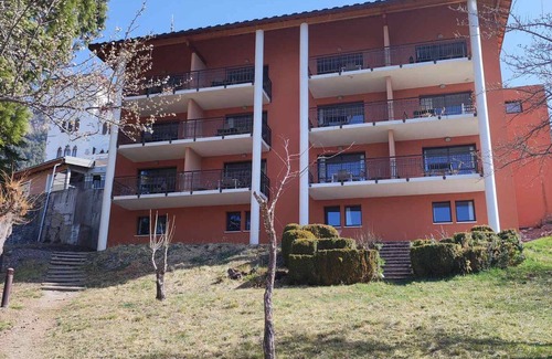 Jausiers Apartment | Cozy studio with pool, sauna, parking, and pets allowed in Jausiers
