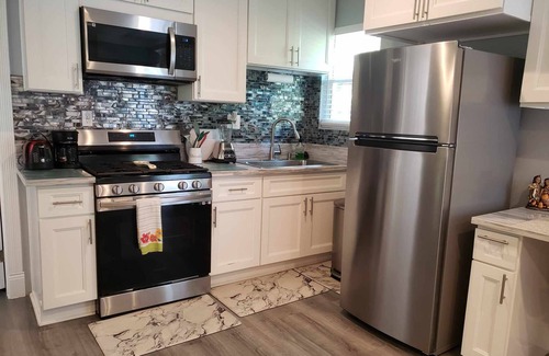 Bonita Apartment | Cozy studio with private entrance in quiet neighborhood. Pet-Friendly.