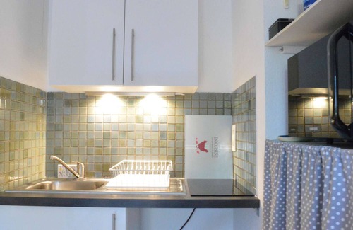 Foulquines Apartment | Cozy Studio with Terrace, Pool Access, and Parking in Narbonne Plage