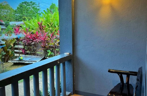 Catangnan Apartment | Cozy studio with WiFi and AC in General Luna, Siargao Room B